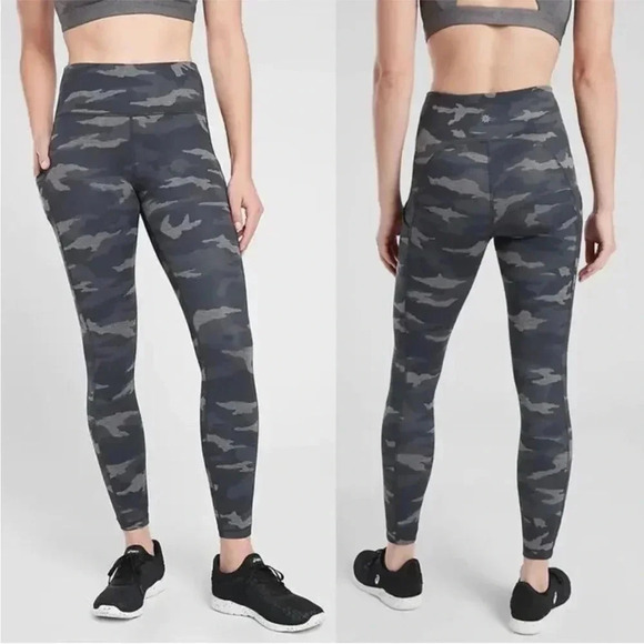 Athleta Ultimate Stash Pocket 7/8 Active Tight Leggings in Camo Gray Sz Small P - Picture 1 of 13